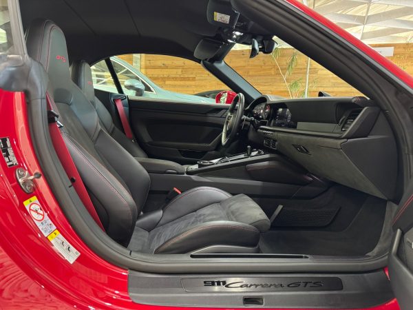 Porsche Carrera 911 GTS - Image 14